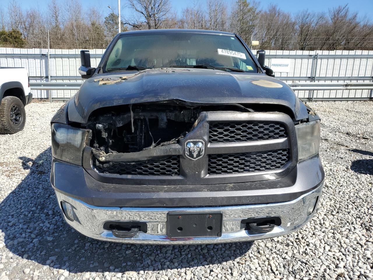 2017 RAM 1500 SLT - Image 5