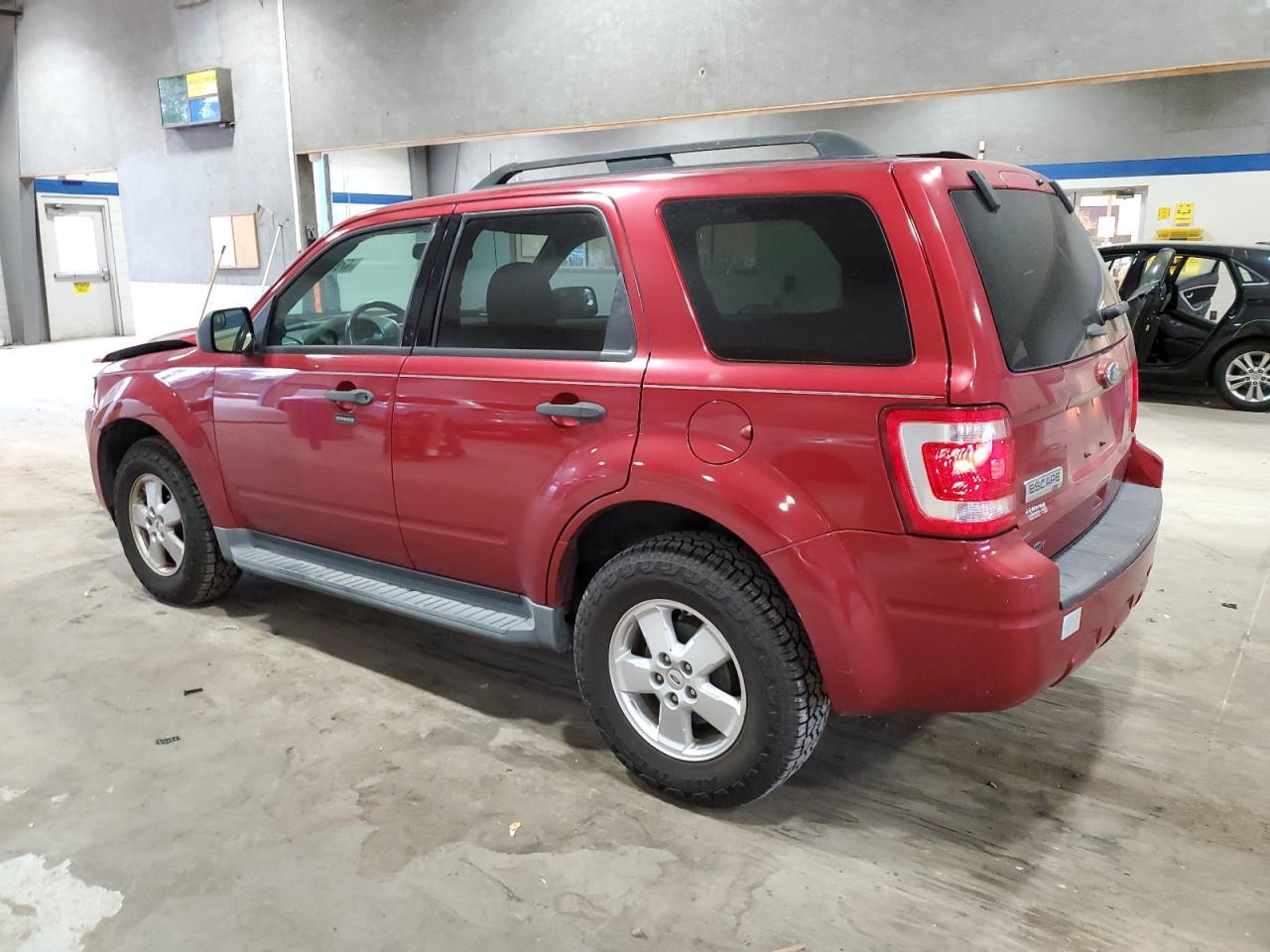2012 FORD ESCAPE XLT - Image 2