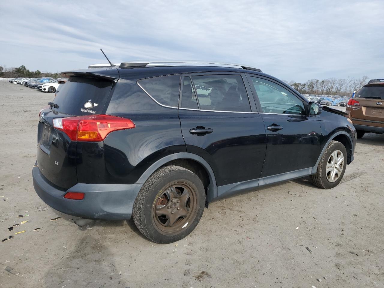 2014 TOYOTA RAV4 LE - Image 3
