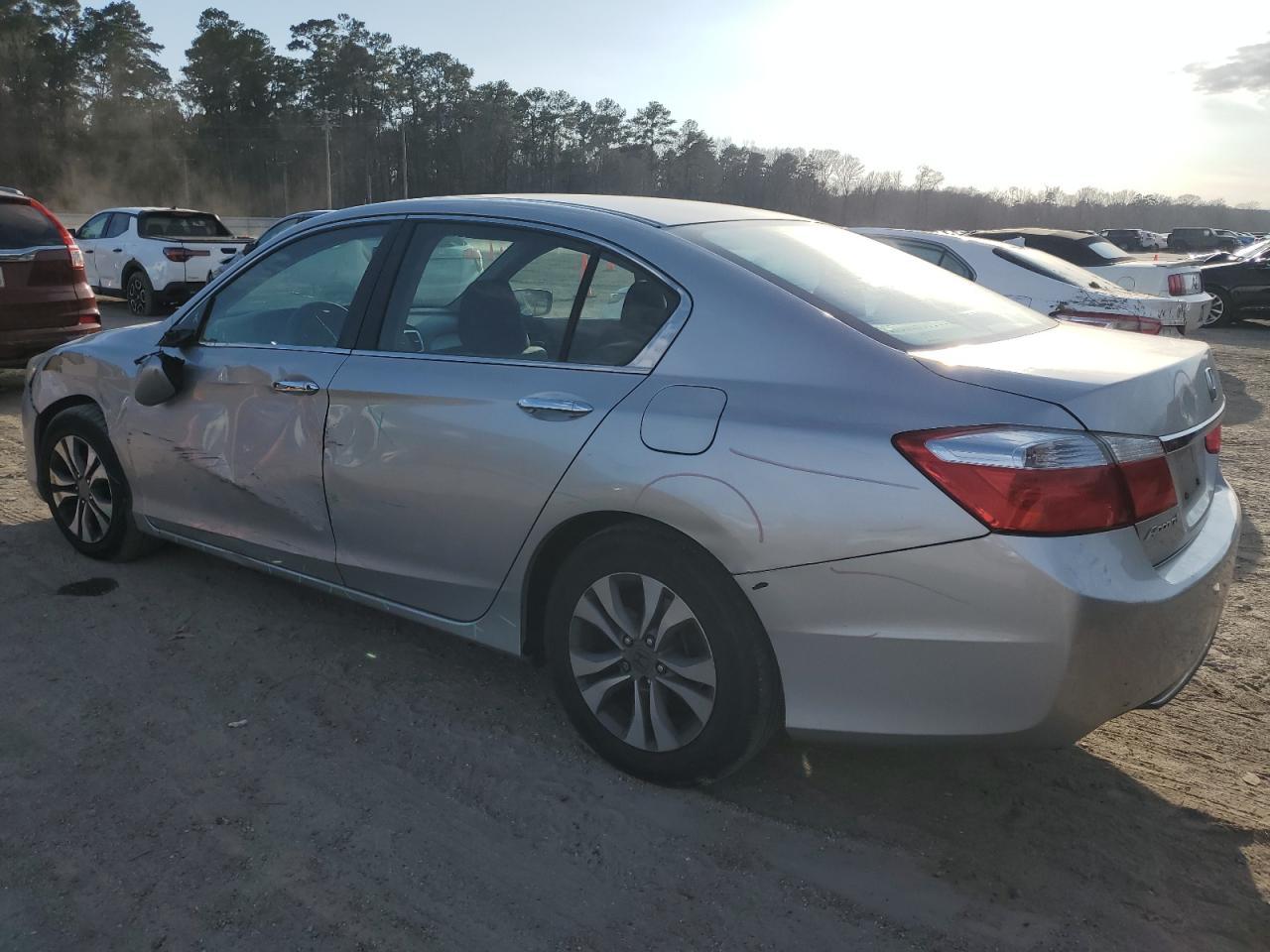 2014 HONDA ACCORD LX - Фото 2