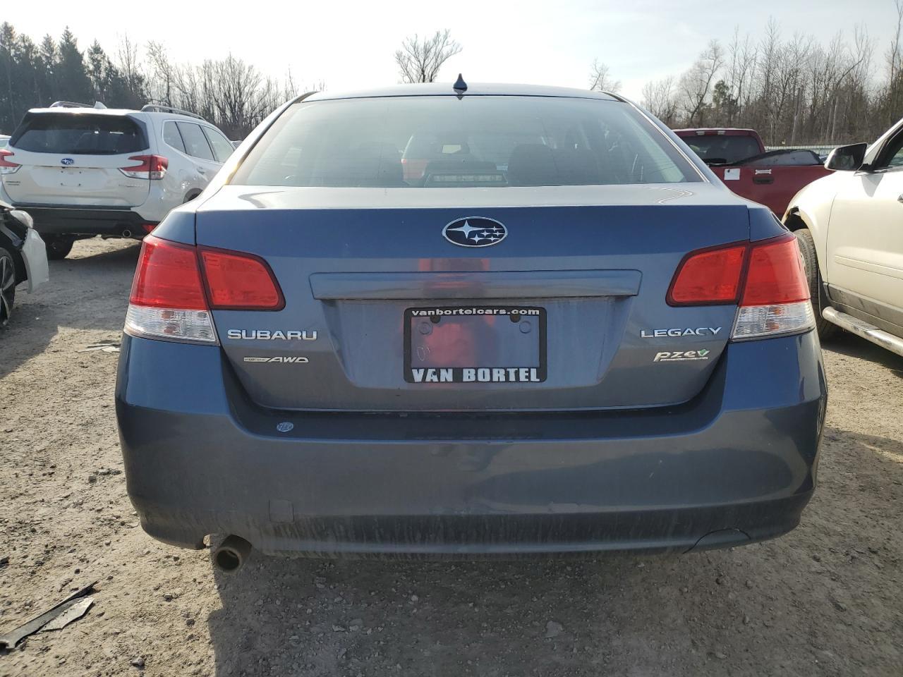 2014 SUBARU LEGACY 2.5 - Image 6
