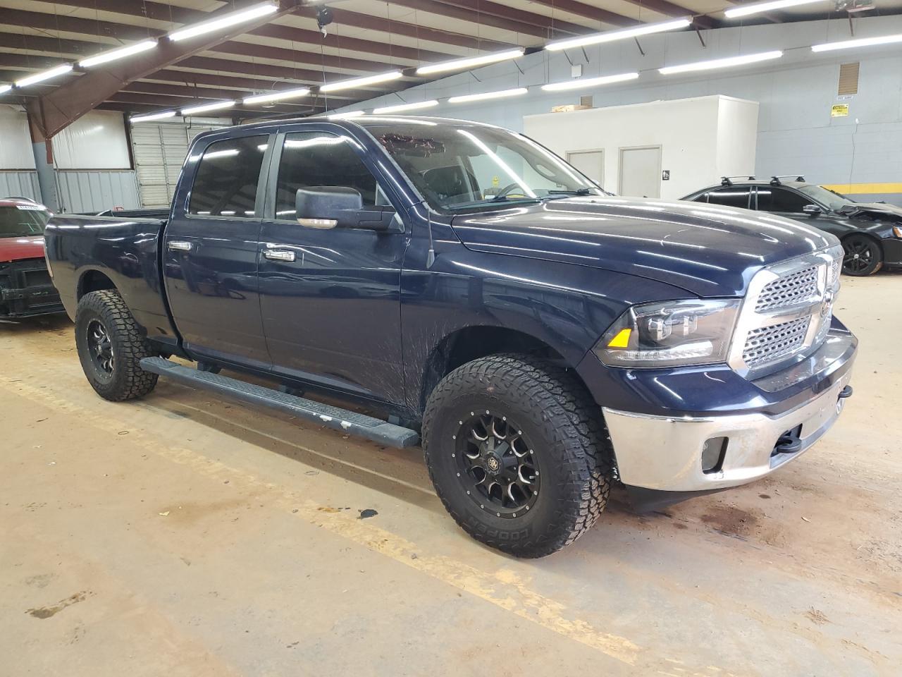 2015 RAM 1500 SLT - Image 4