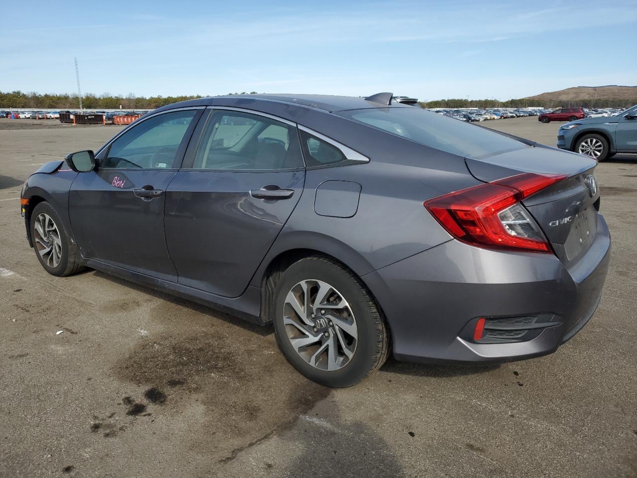 2018 HONDA CIVIC EX - Image 2