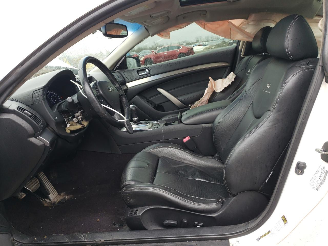 2011 INFINITI G37 - Фото 7