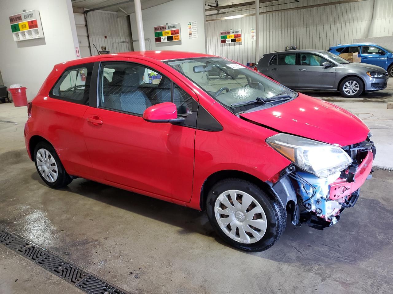 2015 TOYOTA YARIS - Фото 4