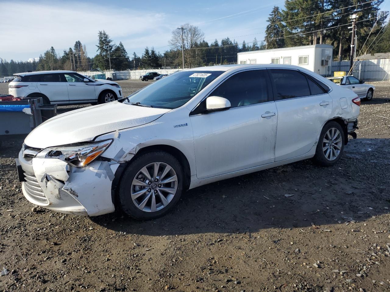 2016 TOYOTA CAMRY HYBR