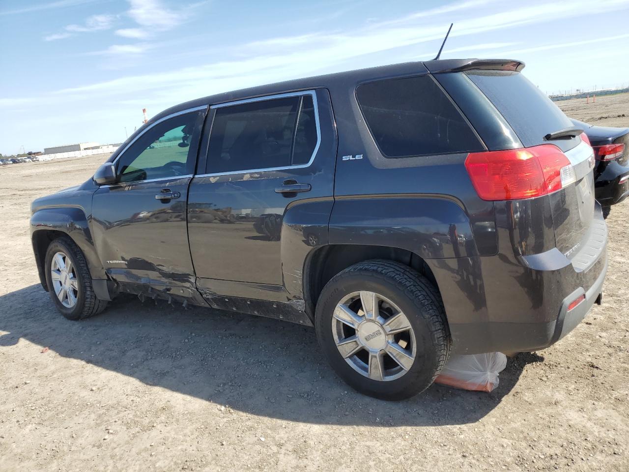 2013 GMC TERRAIN SL - Image 2