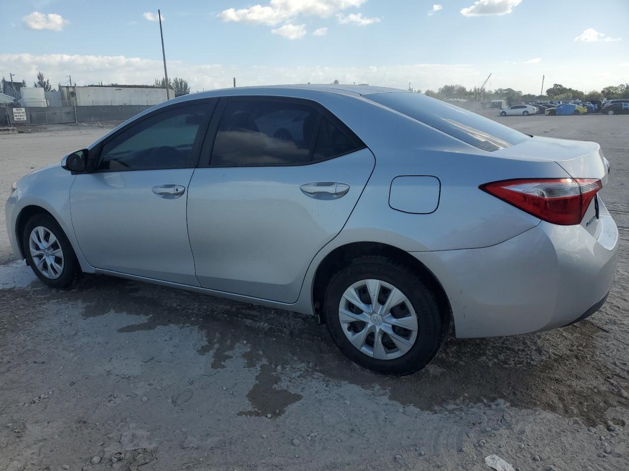 2014 TOYOTA COROLLA L - Image 2