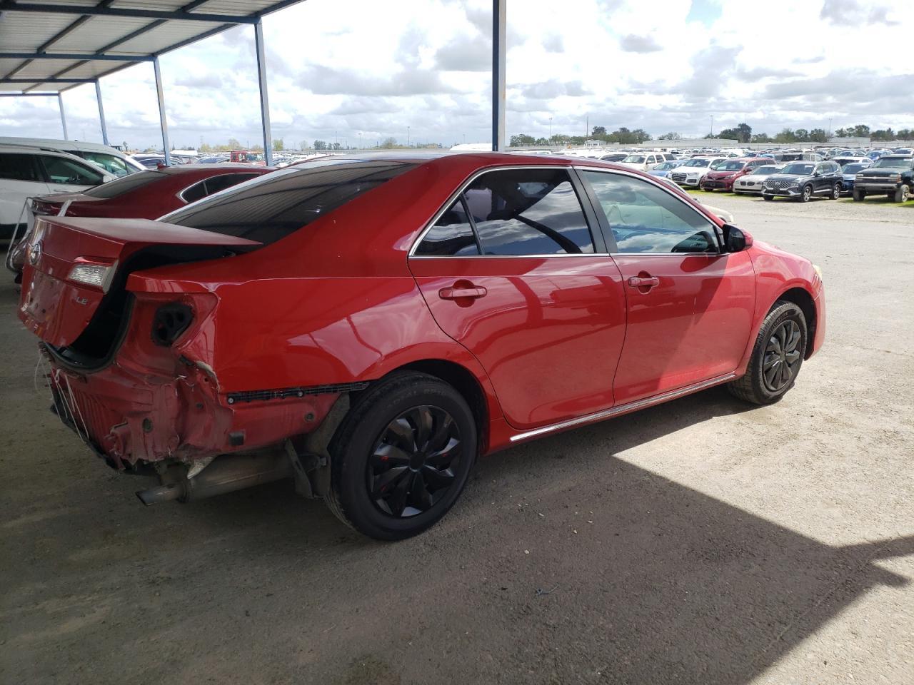 2014 TOYOTA CAMRY L - Фото 3