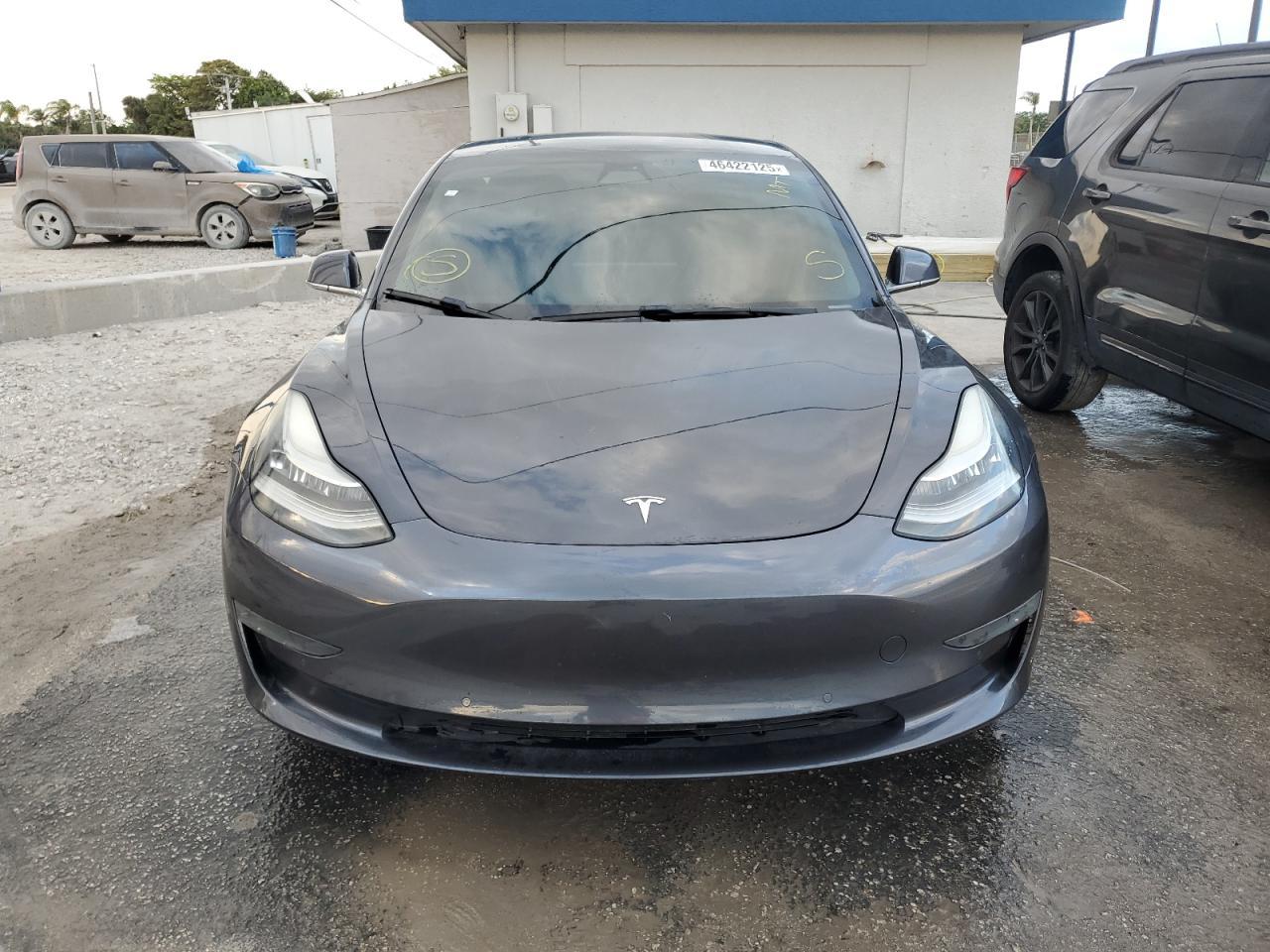 2019 TESLA MODEL 3 - Image 5