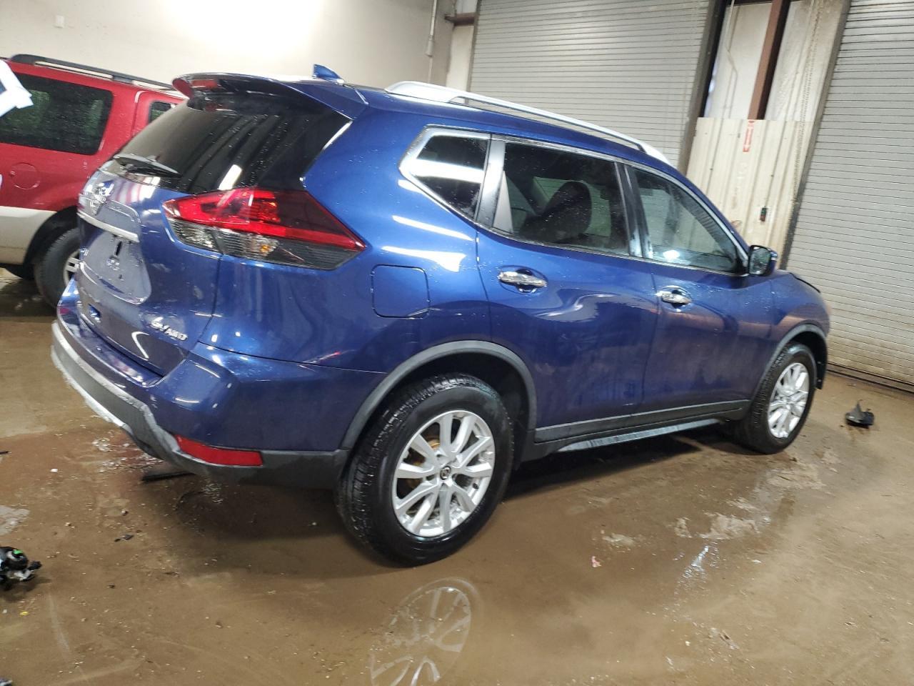 2018 NISSAN ROGUE S - Фото 3