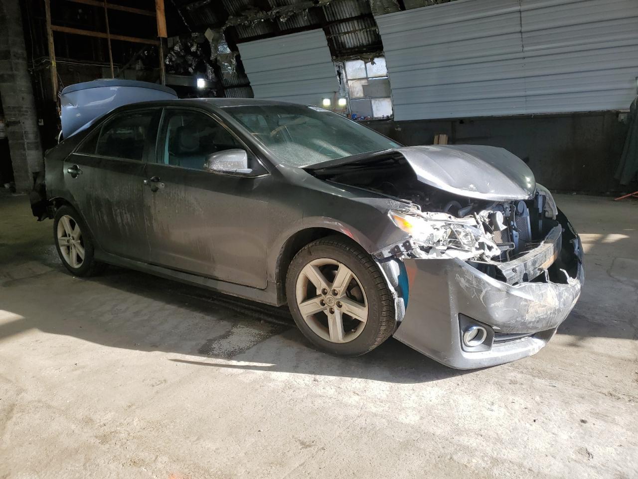 2013 TOYOTA CAMRY L - Фото 4