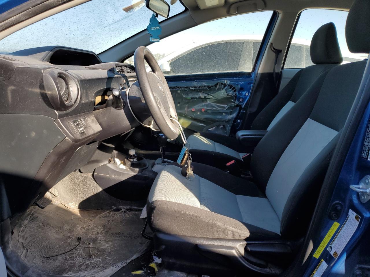 2013 TOYOTA PRIUS C - Фото 7