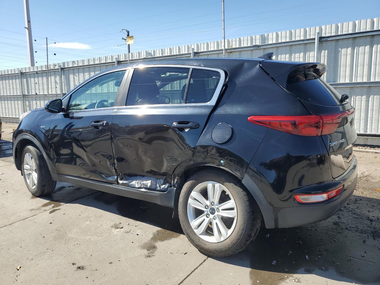 2017 KIA SPORTAGE L - Image 2