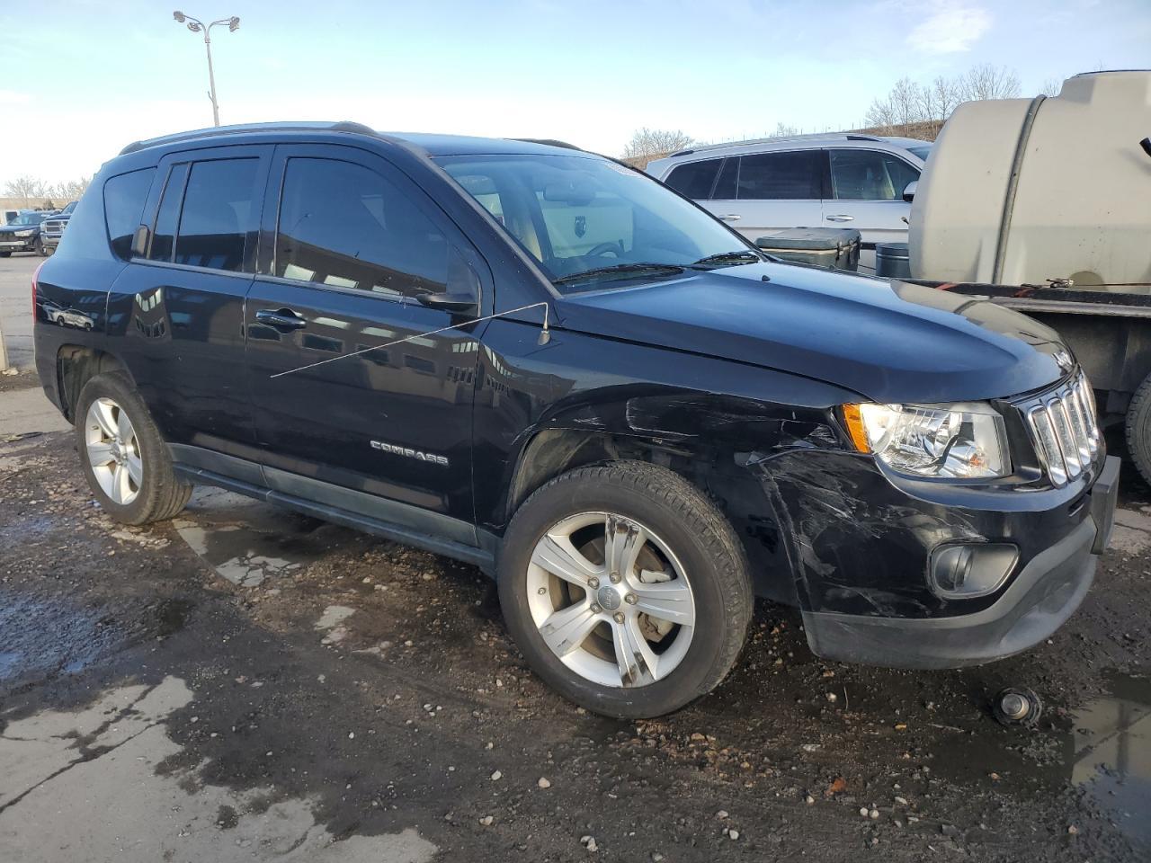 2011 JEEP COMPASS SP - Image 4