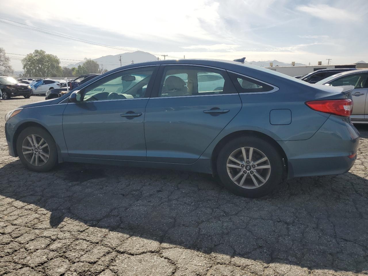 2017 HYUNDAI SONATA SE - Фото 2