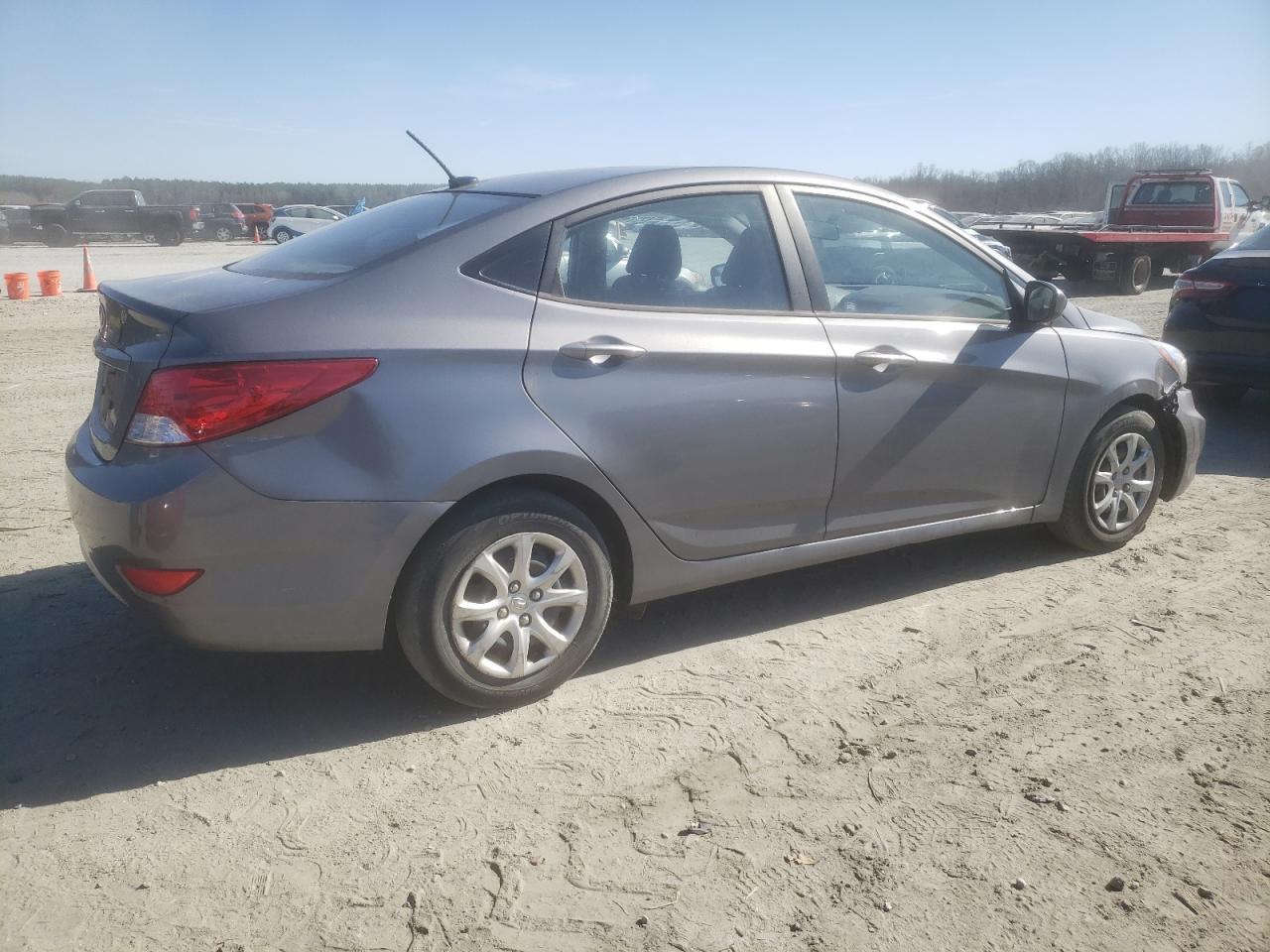 2014 HYUNDAI ACCENT GLS - Image 3