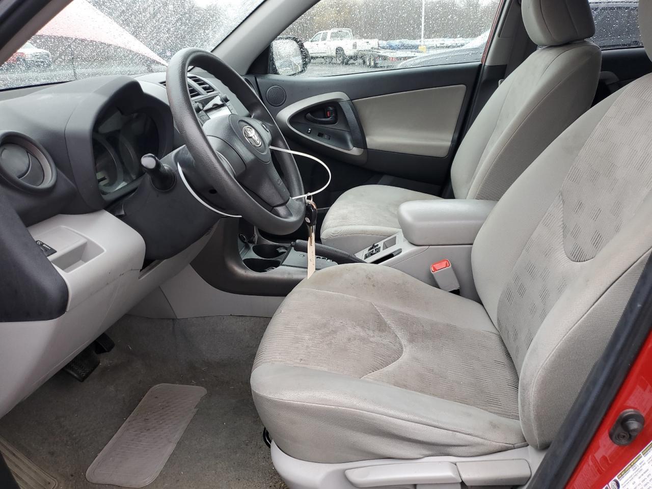2011 TOYOTA RAV4 - Image 7