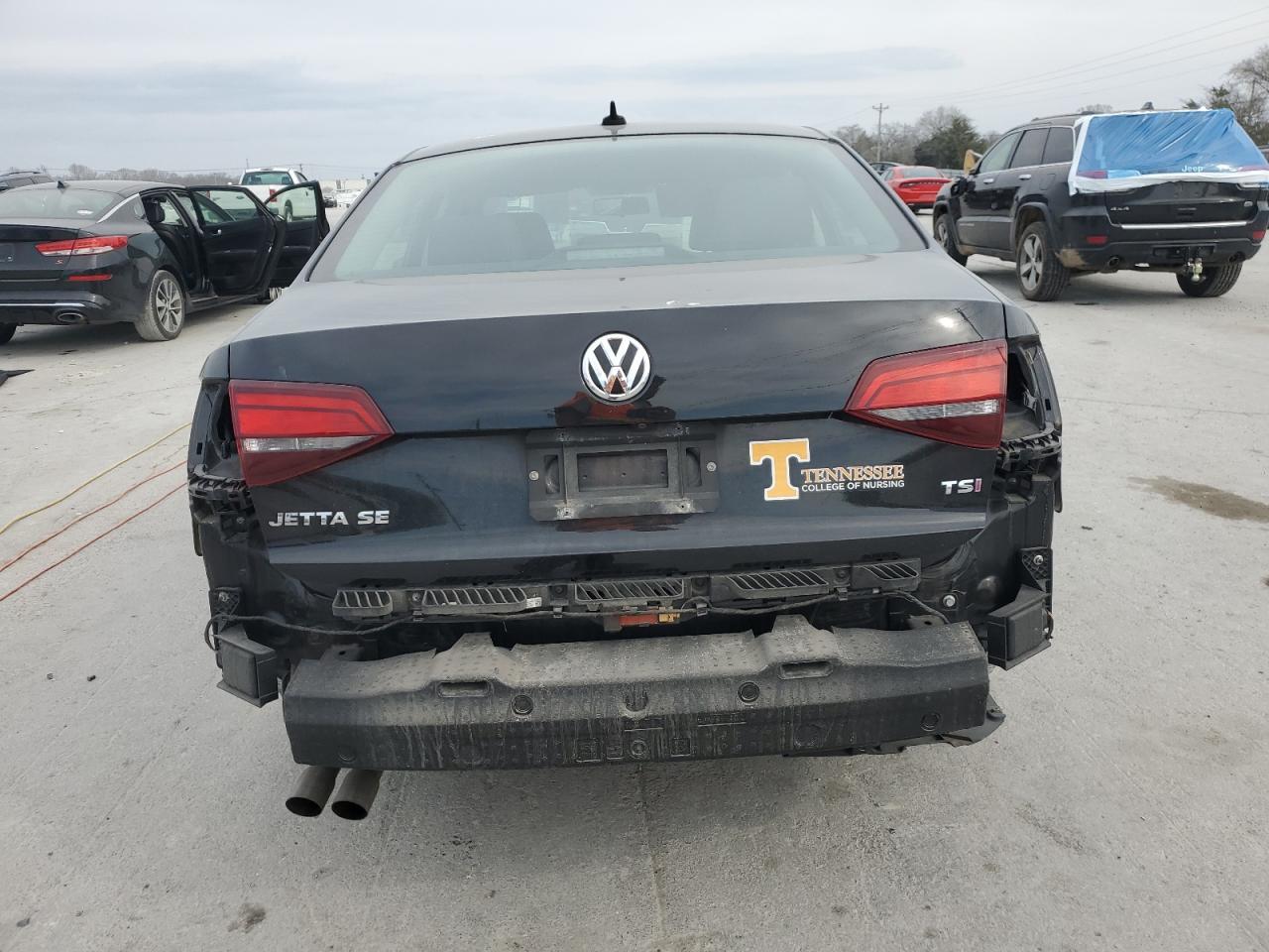 2017 VOLKSWAGEN JETTA SE - Image 6