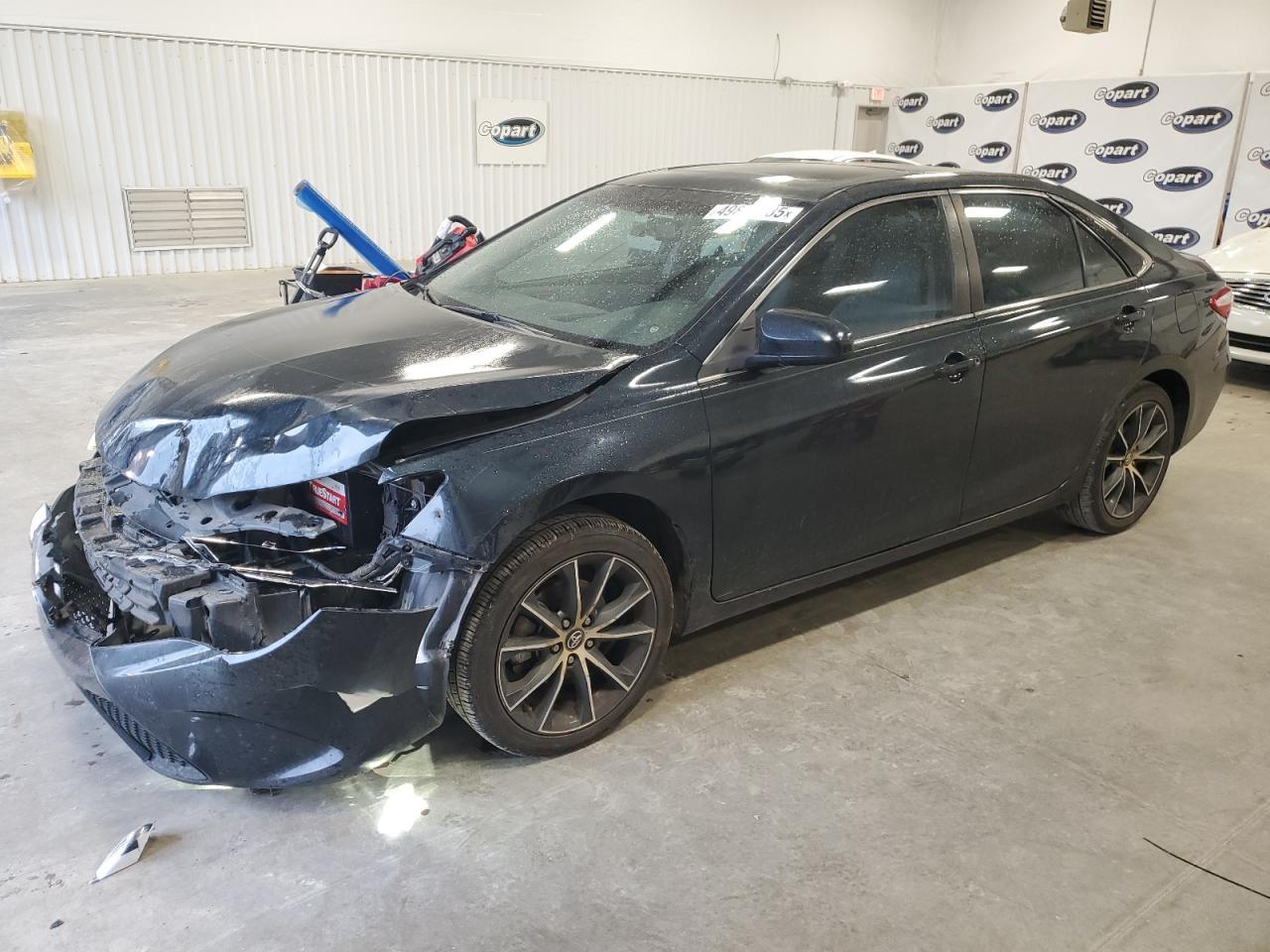 2016 TOYOTA CAMRY XSE