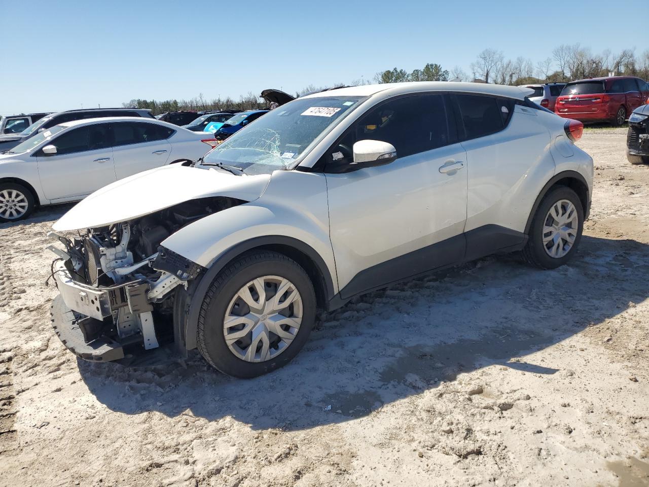 2021 TOYOTA C-HR XLE