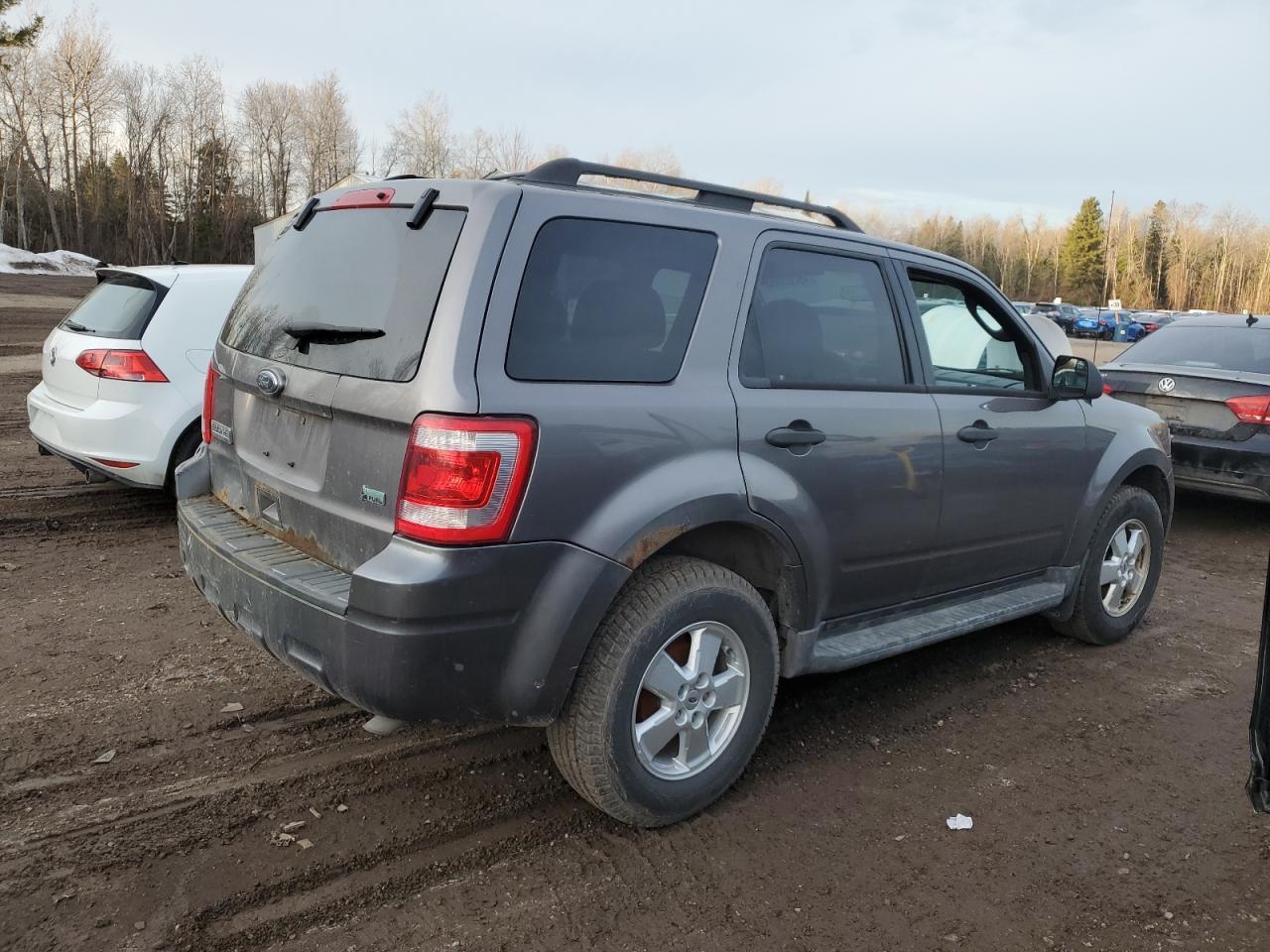 2010 FORD ESCAPE XLT - Фото 3