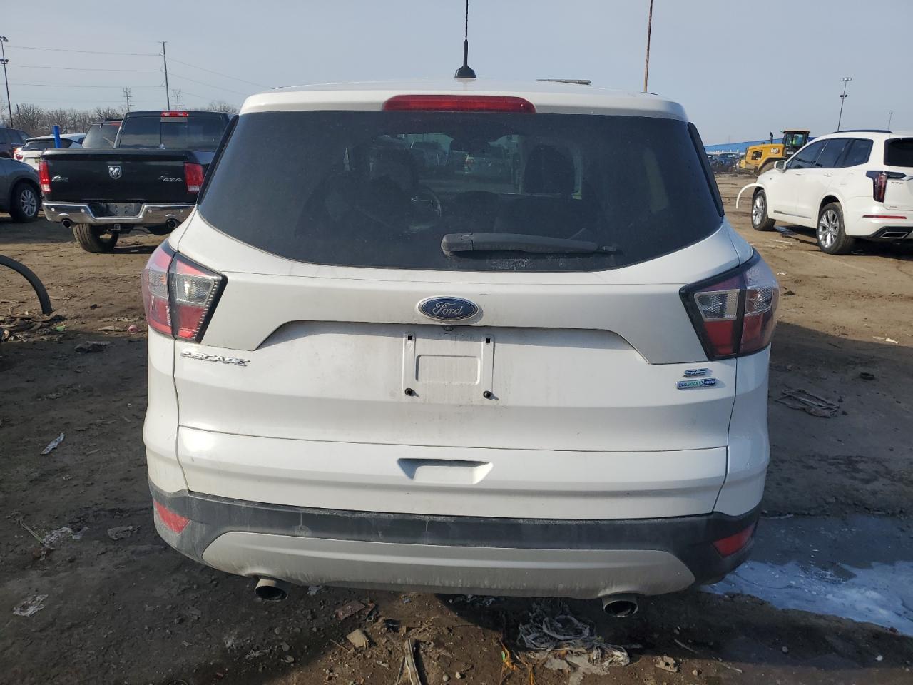 2017 FORD ESCAPE SE - Фото 6