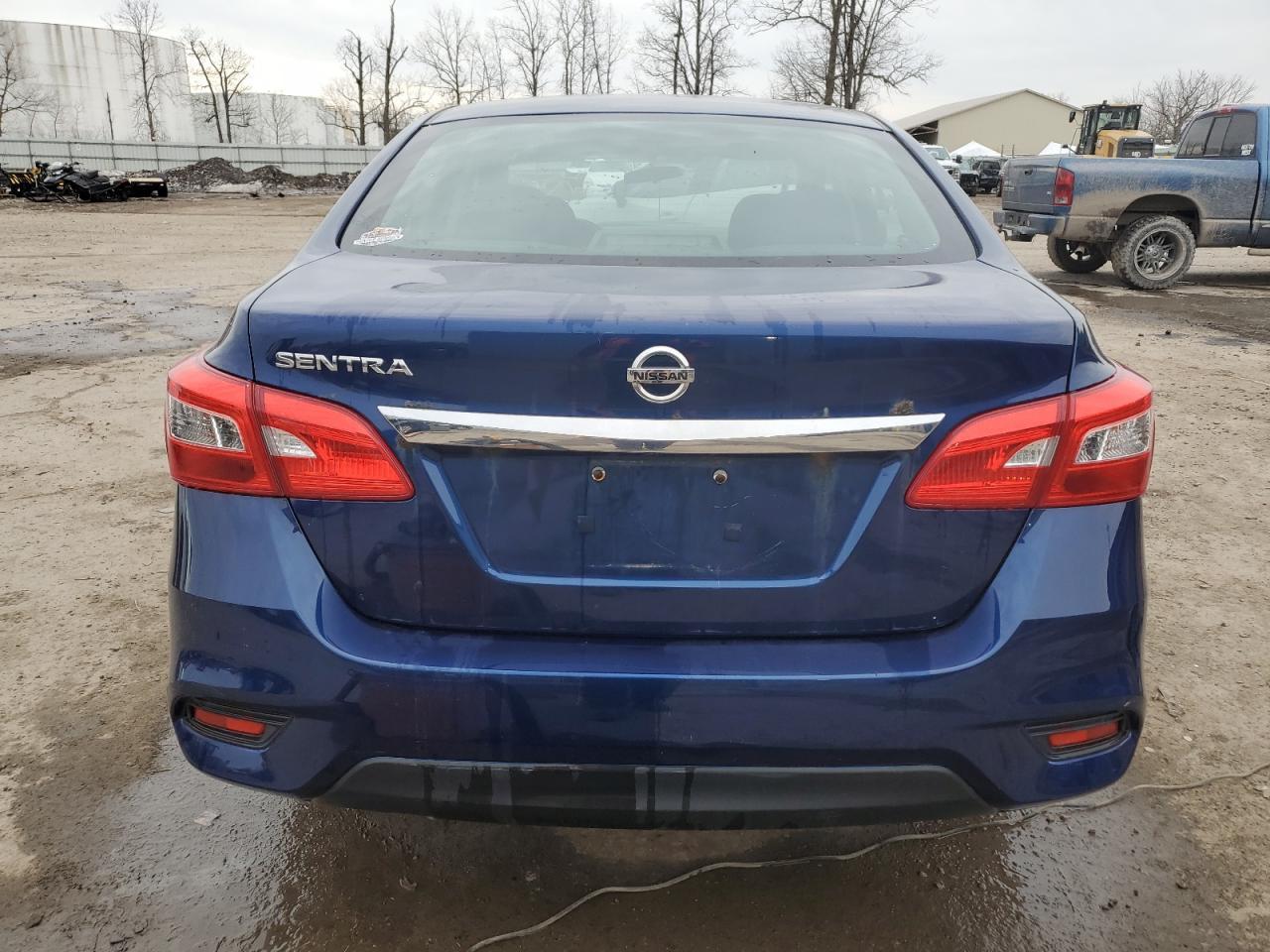 2017 NISSAN SENTRA S - Фото 6
