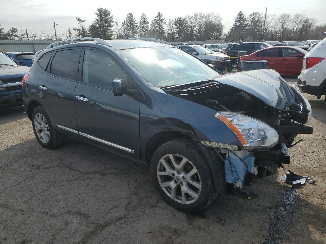 2013 NISSAN ROGUE S - Image 4