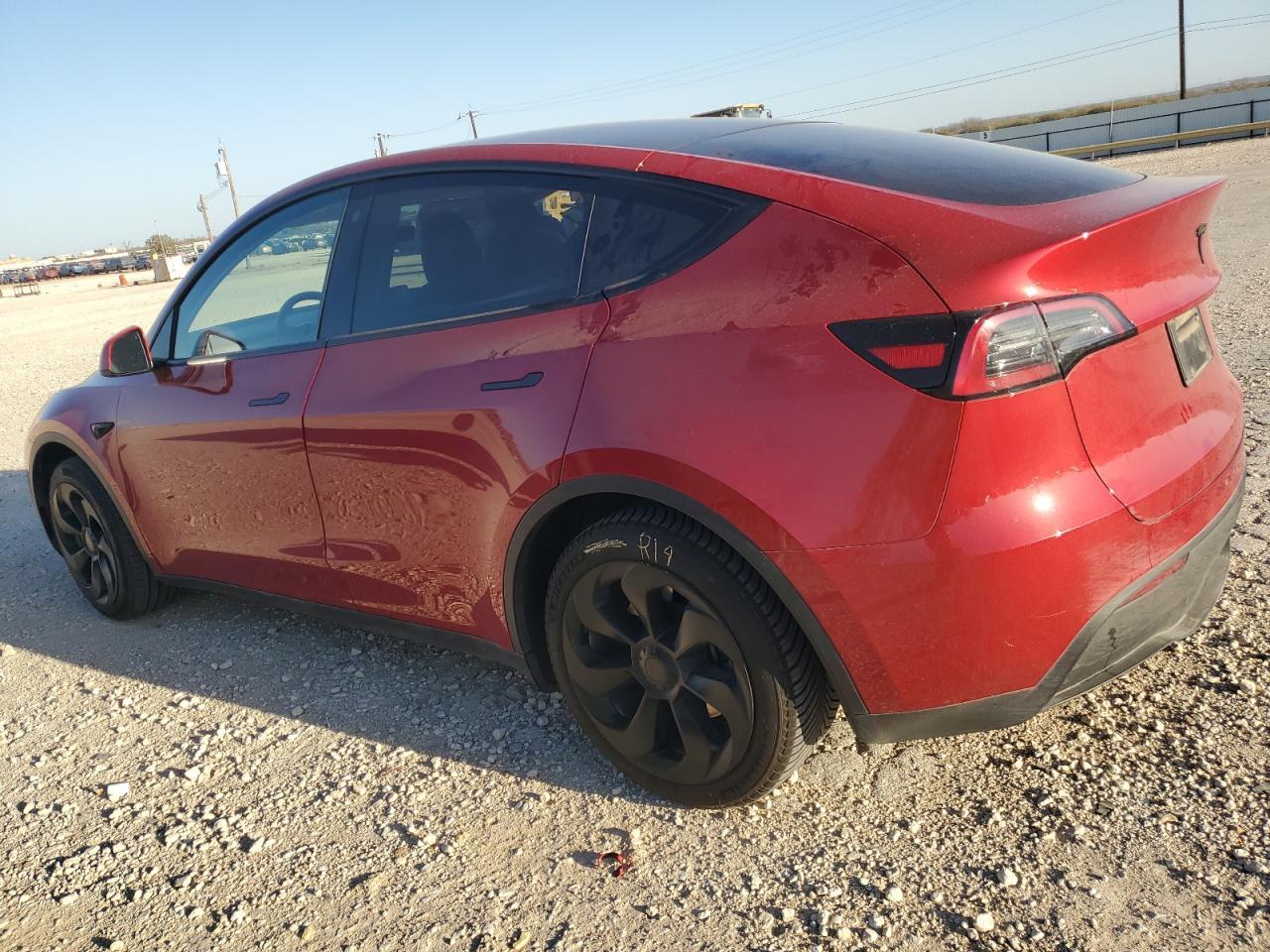2023 TESLA MODEL Y - Фото 2