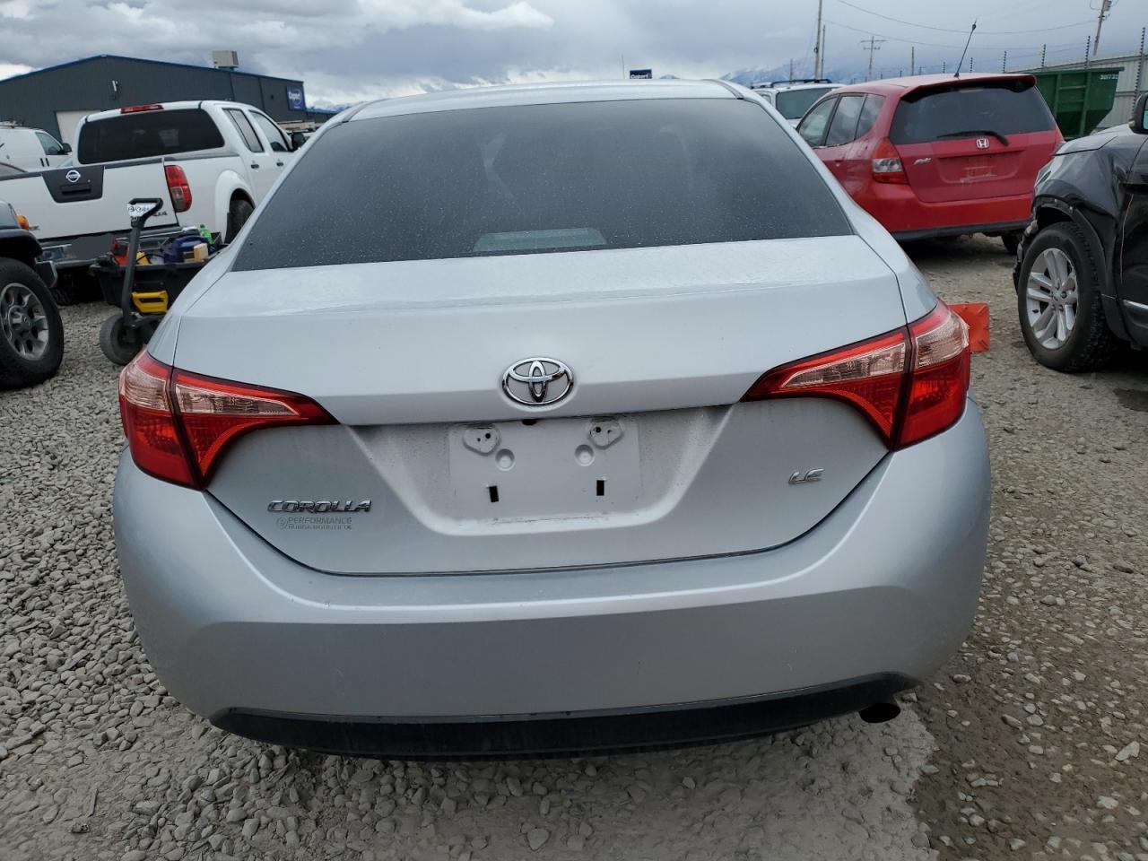 2018 TOYOTA COROLLA L - Image 6