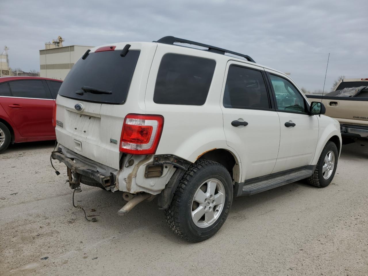 2012 FORD ESCAPE XLT - Фото 3