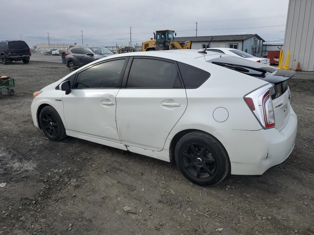 2015 TOYOTA PRIUS - Image 2