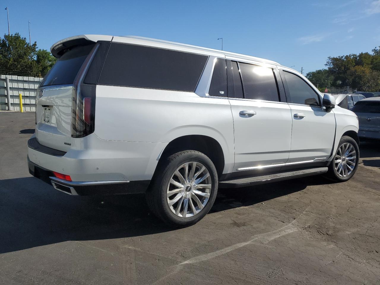 2021 CADILLAC ESCALADE E - Image 3