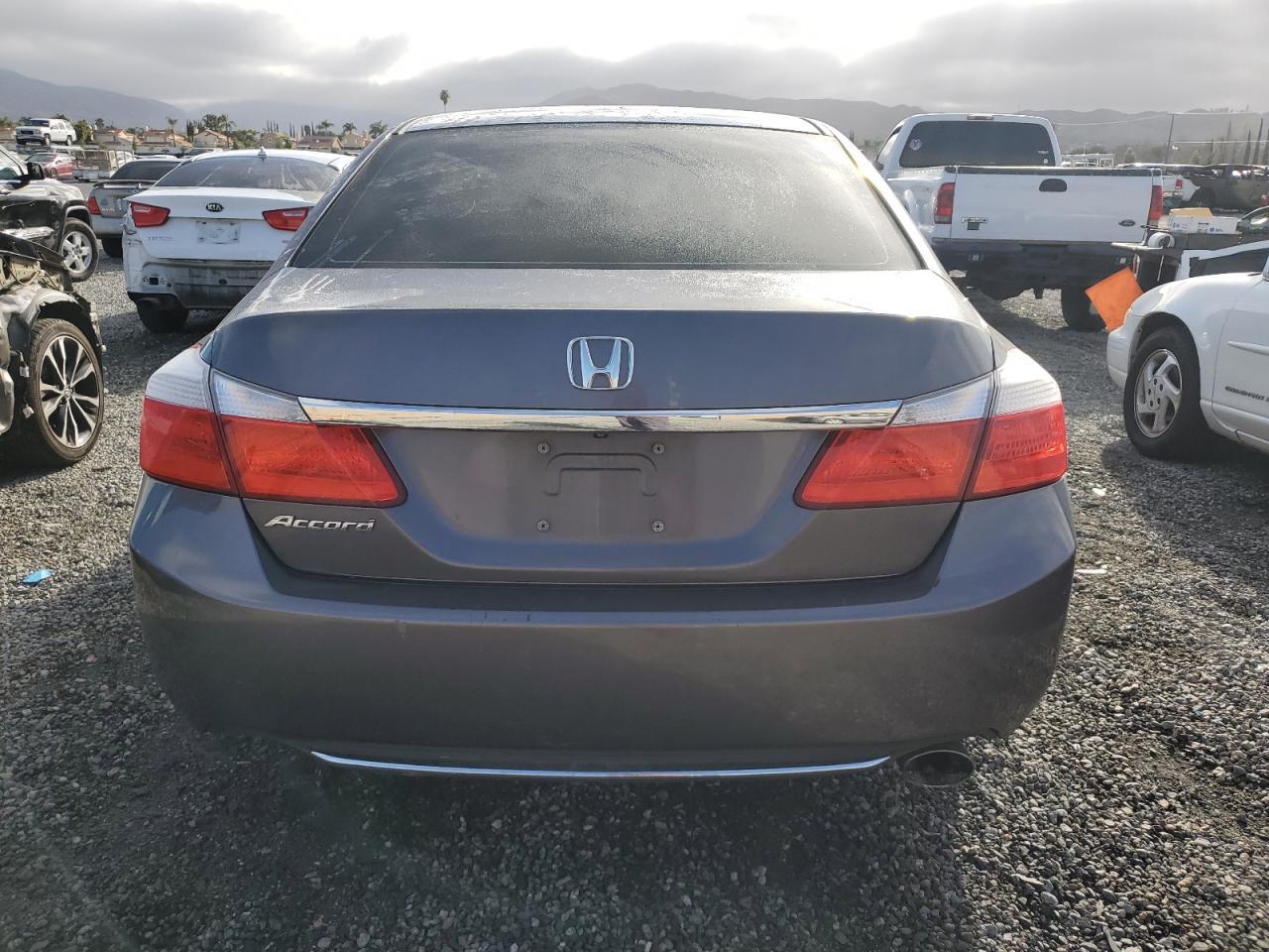 2014 HONDA ACCORD LX - Image 6