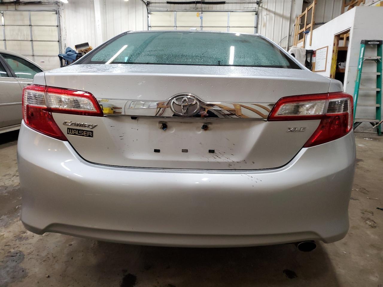 2013 TOYOTA CAMRY L - Фото 6