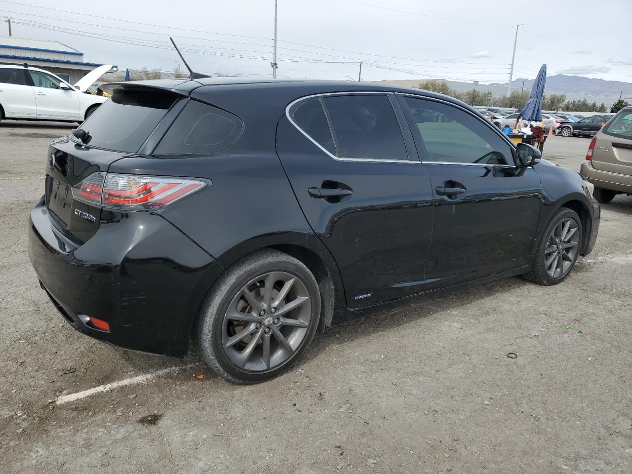 2013 LEXUS CT 200 - Фото 3