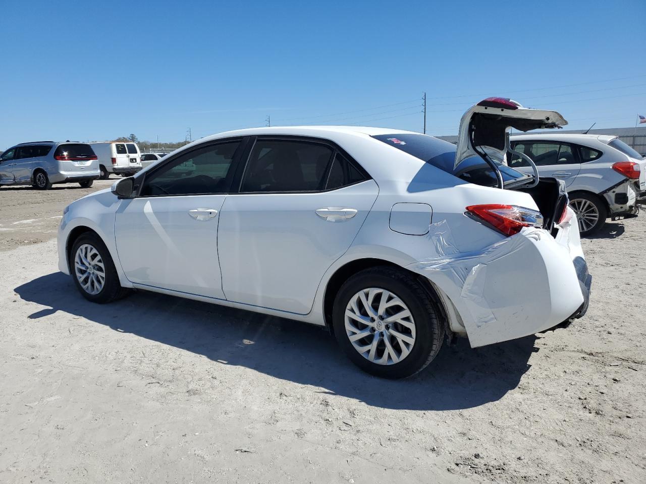 2018 TOYOTA COROLLA L - Image 2