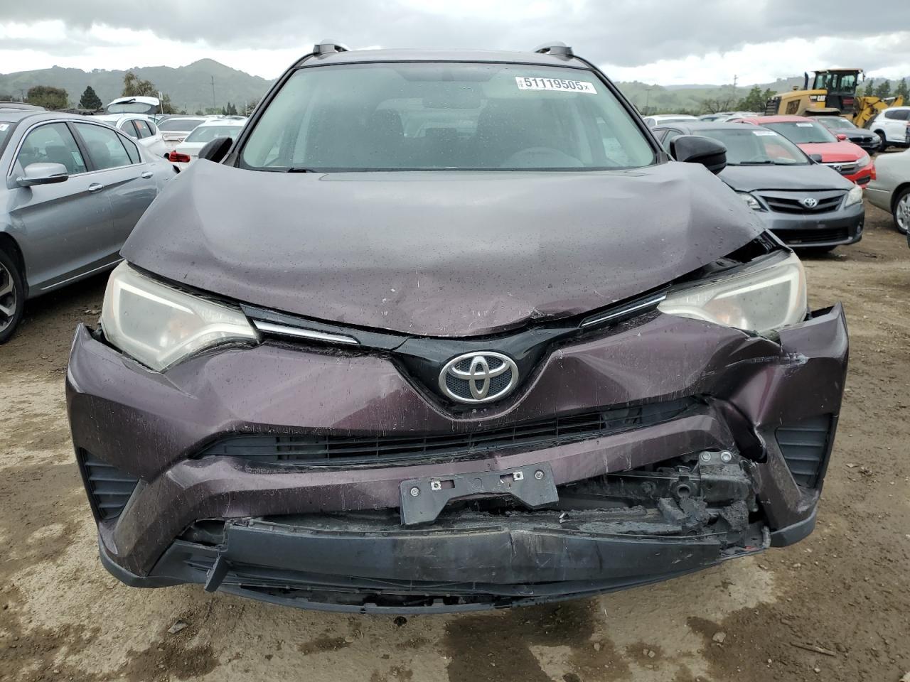 2016 TOYOTA RAV4 LE - Фото 5