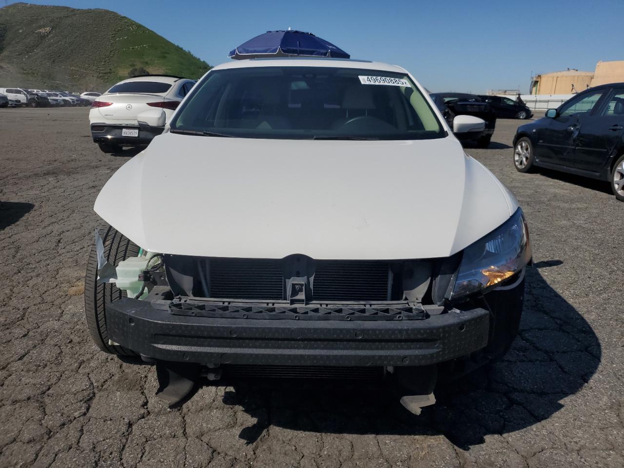 2014 VOLKSWAGEN PASSAT SE - Image 5