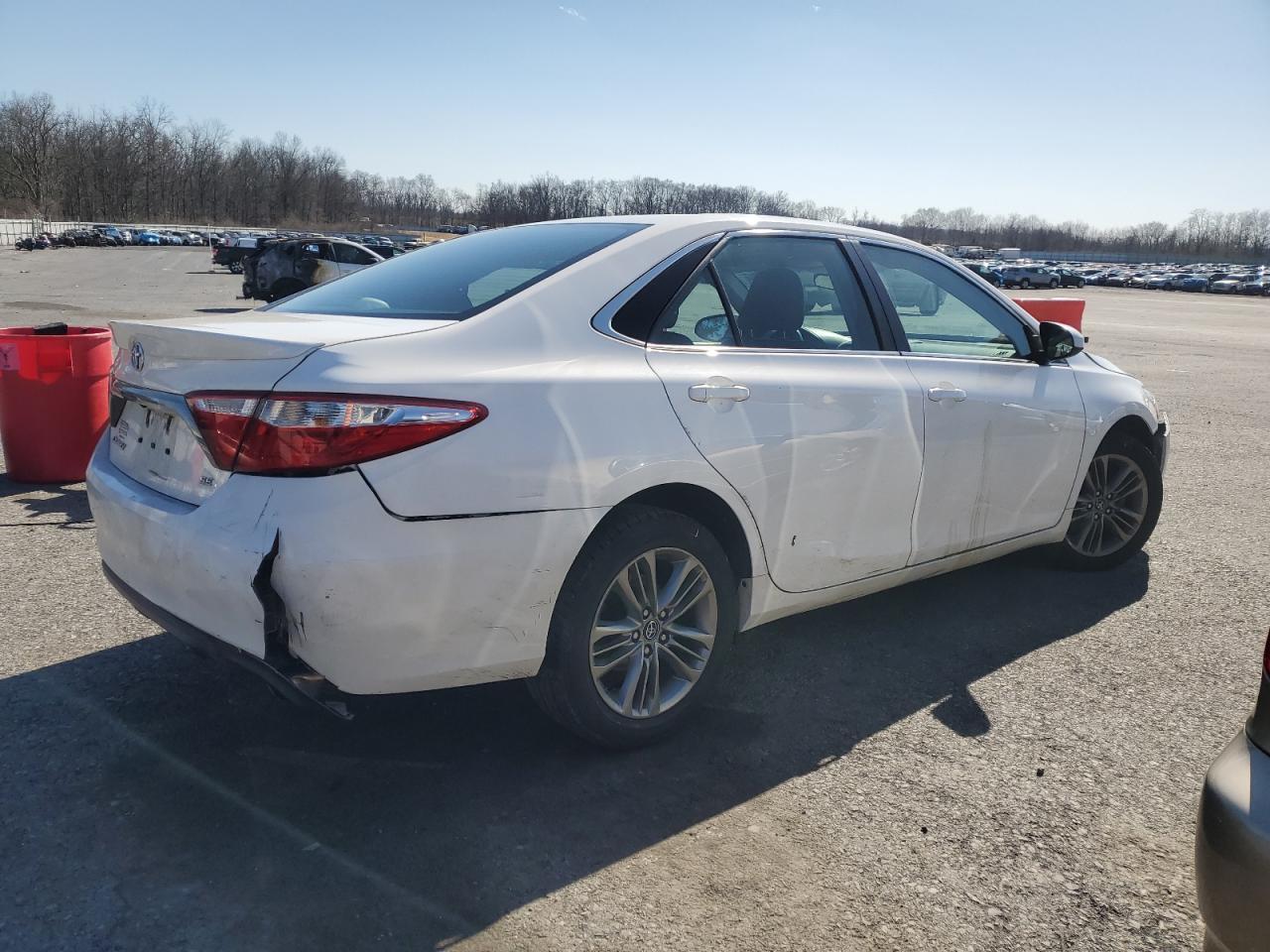 2017 TOYOTA CAMRY LE - Image 3