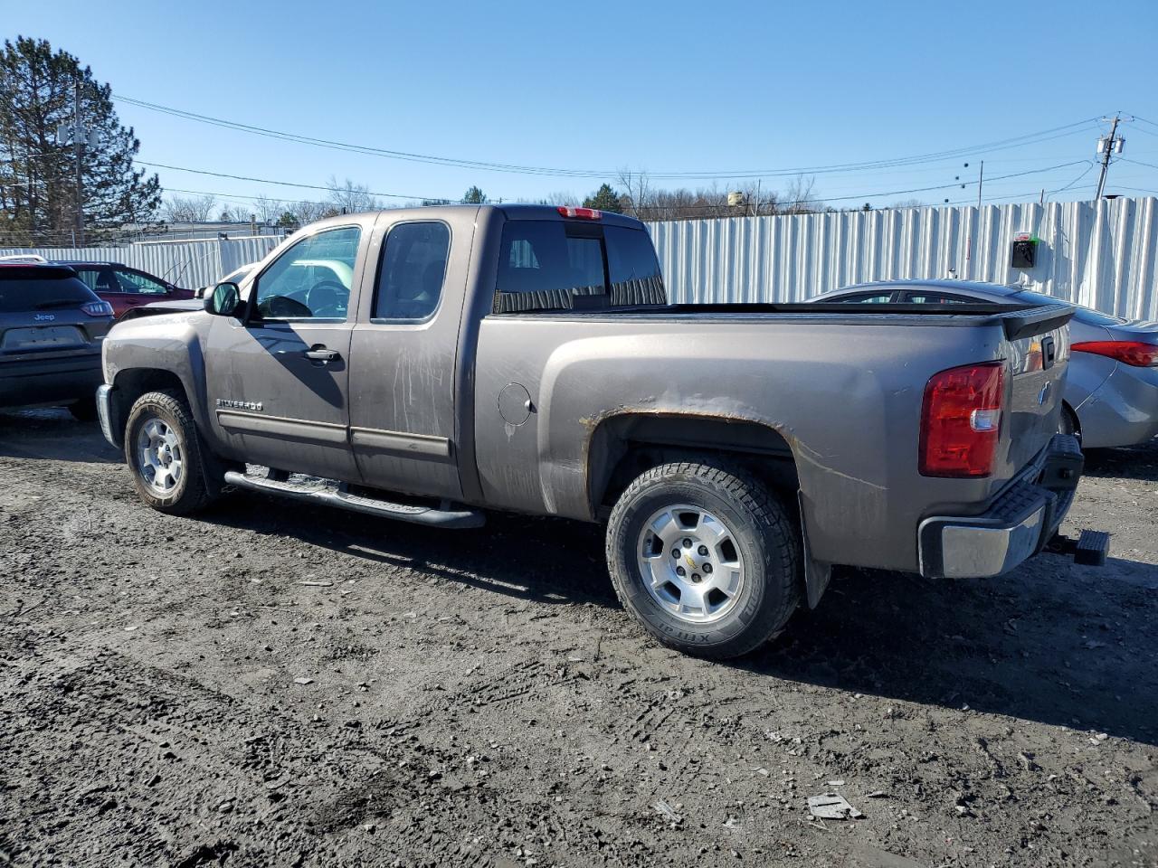 2013 CHEVROLET SILVERADO - Фото 2