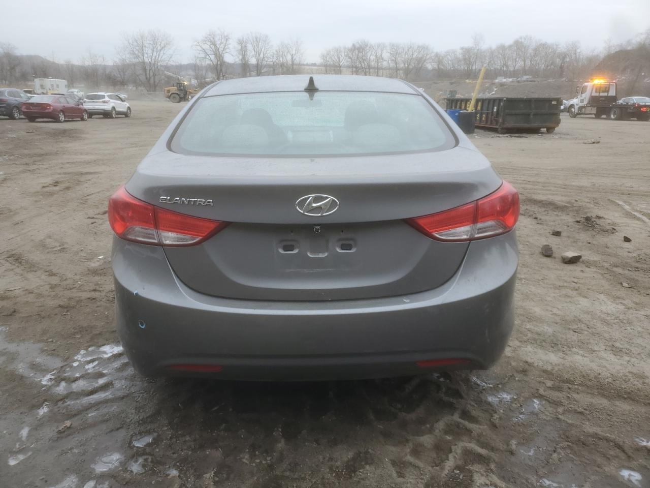 2013 HYUNDAI ELANTRA GL - Image 6