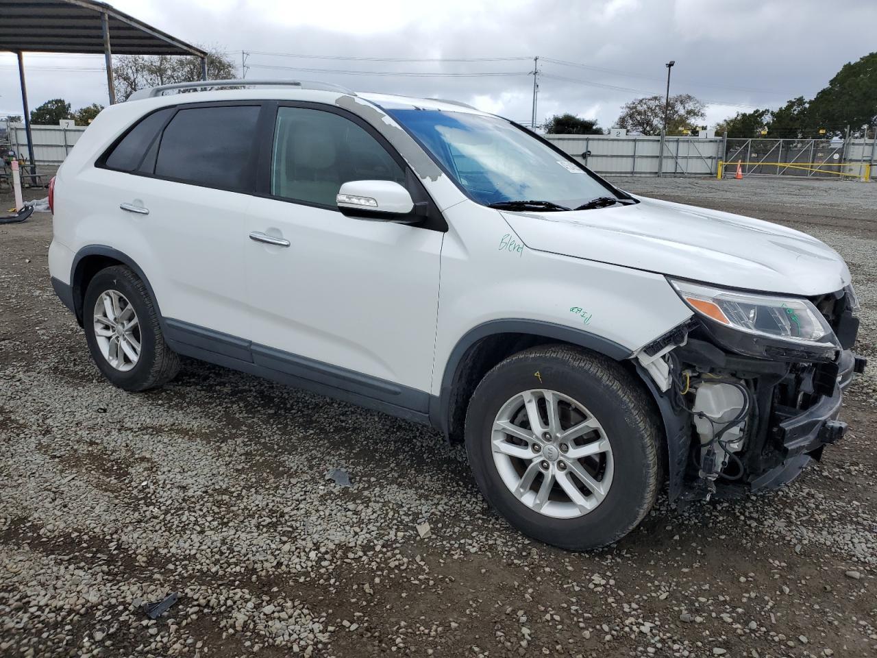 2014 KIA SORENTO LX - Фото 4