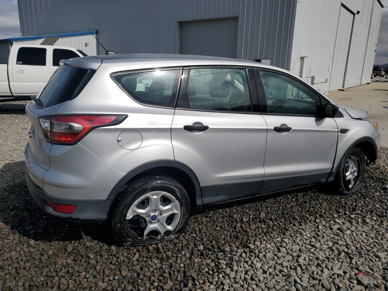 2017 FORD ESCAPE S - Image 3