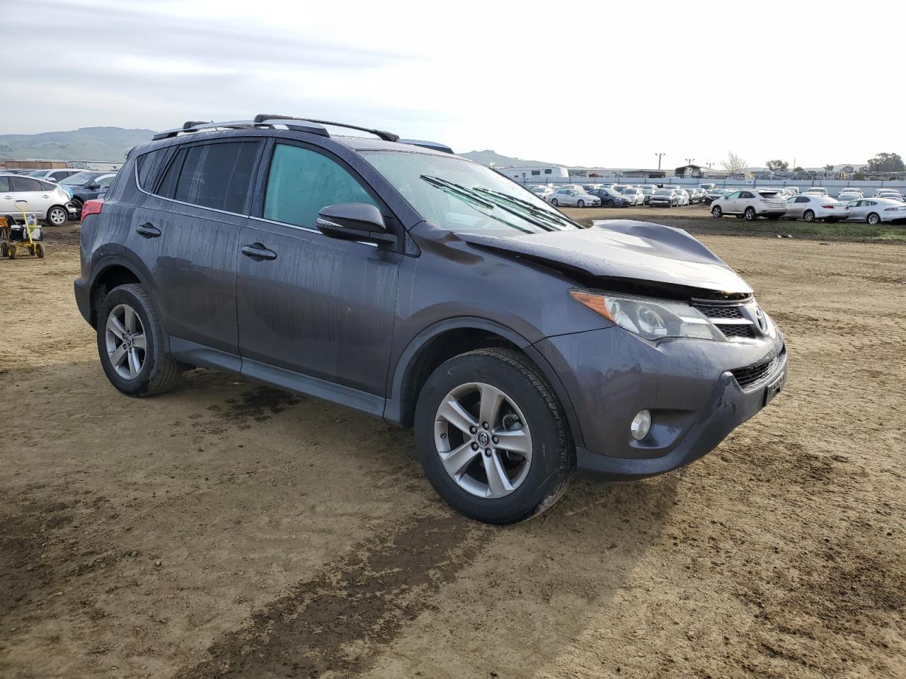 2015 TOYOTA RAV4 XLE - Image 4