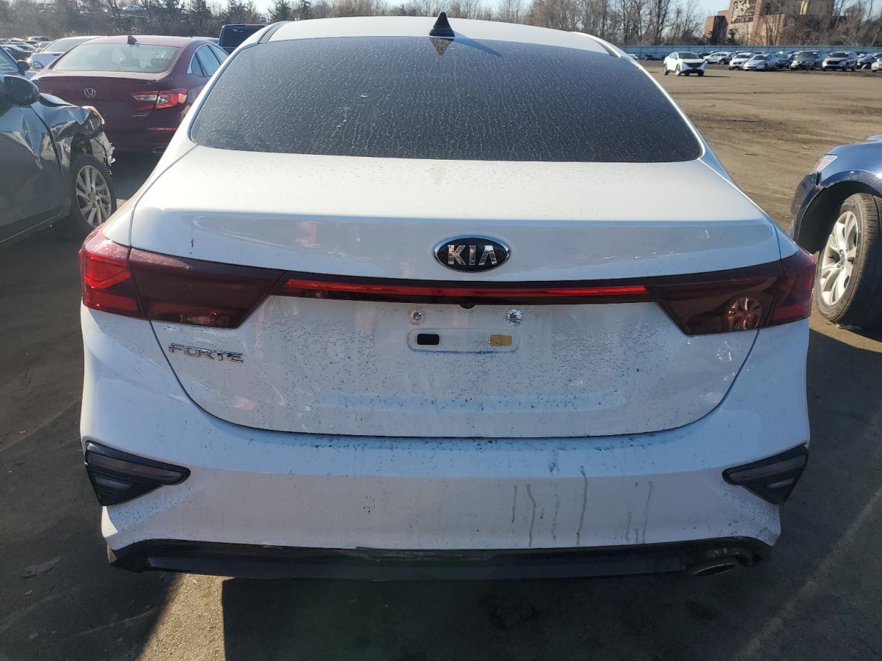 2020 KIA FORTE FE - Image 6