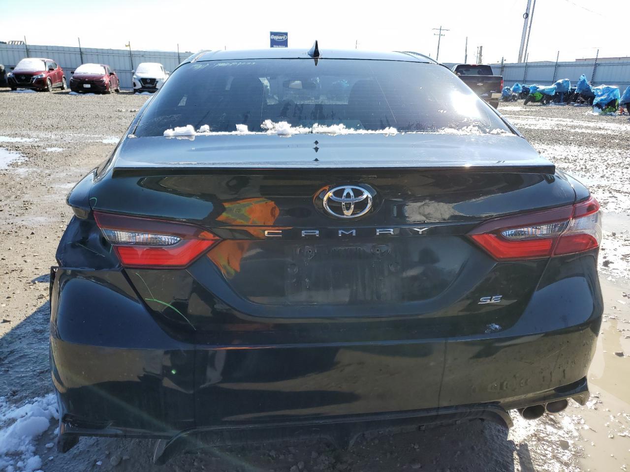2021 TOYOTA CAMRY SE - Фото 6