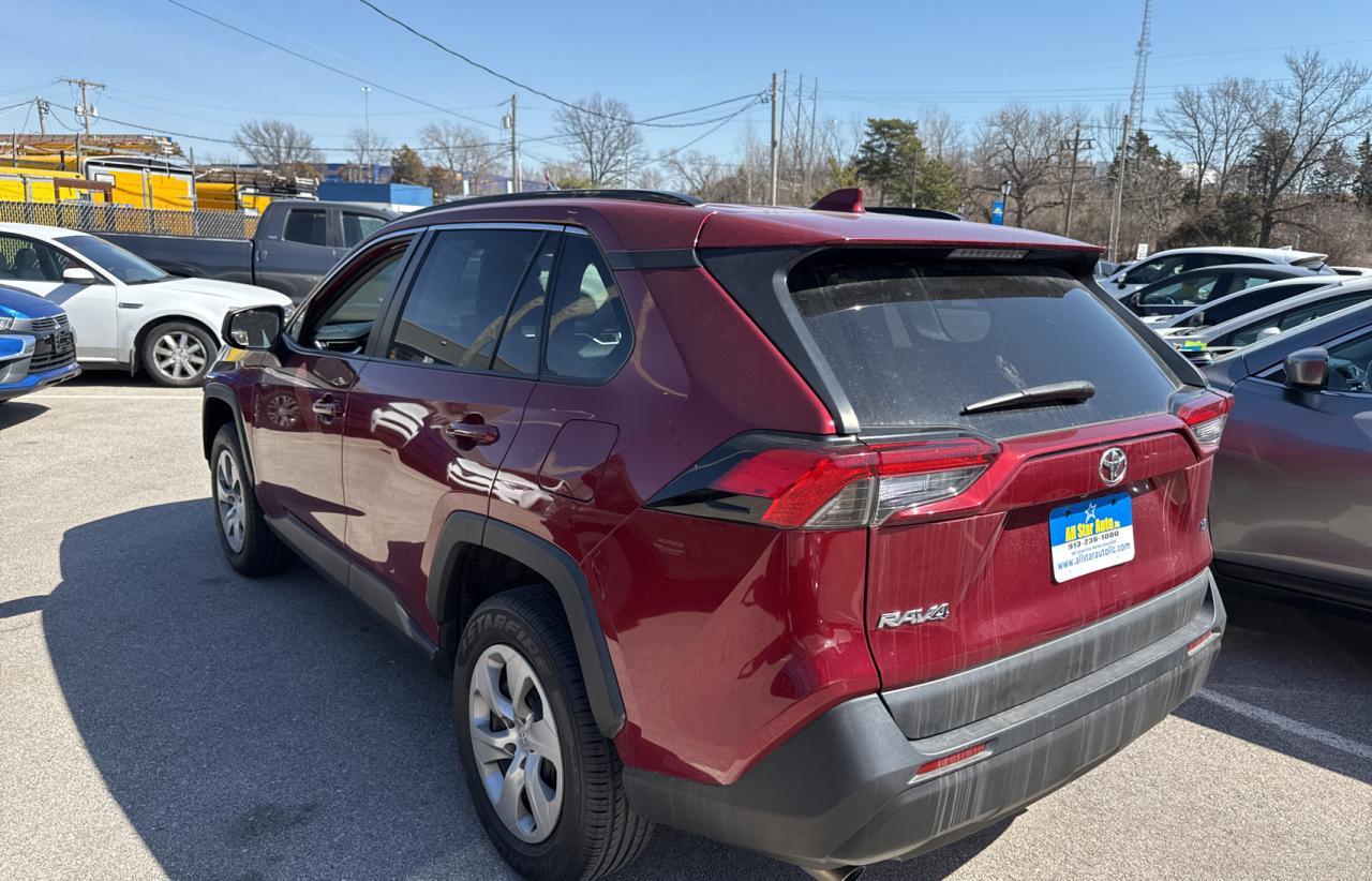 2021 TOYOTA RAV4 LE - Фото 3
