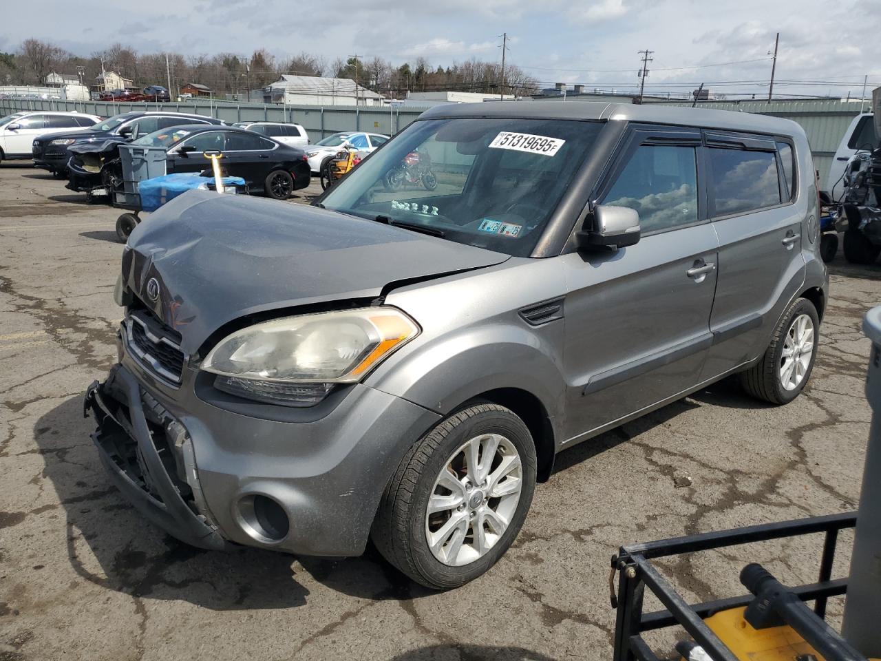 2013 KIA SOUL +